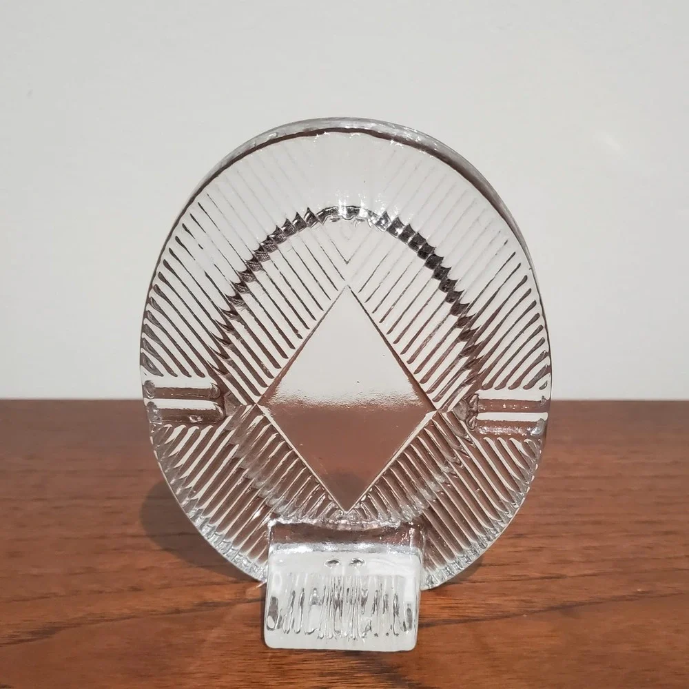 Vintage clear crystal oval frame, small, 4.5